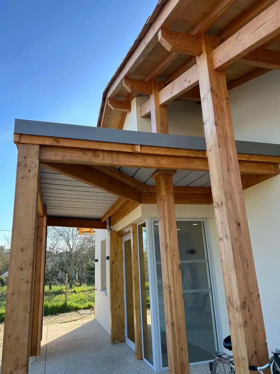 Ossature bois montée sur un chantier ECOTOIT